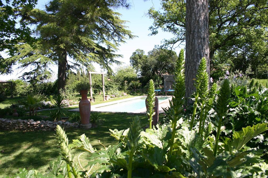 Les Routes Du Monde Bed and Breakfast Saint-Geniès-de-Comolas Eksteriør billede
